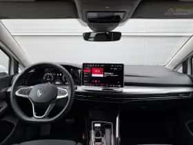 Volkswagen Golf (2025) thumbnail 6