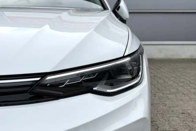 Volkswagen Golf (2025) thumbnail 8