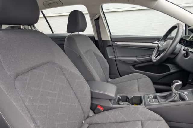Volkswagen Golf (2022) thumbnail 14