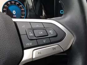 Volkswagen Golf (2022) thumbnail 24