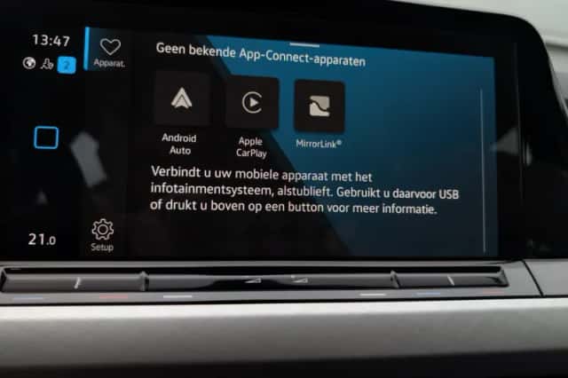 Volkswagen Golf (2022) thumbnail 26