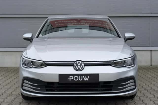 Volkswagen Golf (2022) thumbnail 8