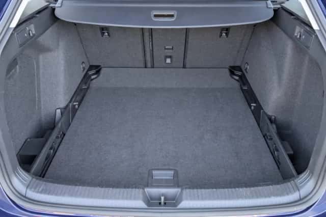 Volkswagen Golf (2023) thumbnail 16