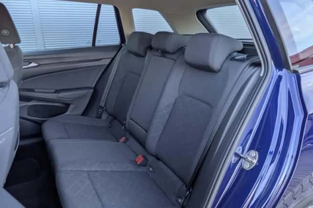Volkswagen Golf (2023) thumbnail 17