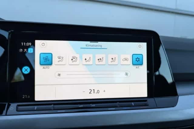 Volkswagen Golf (2023) thumbnail 28