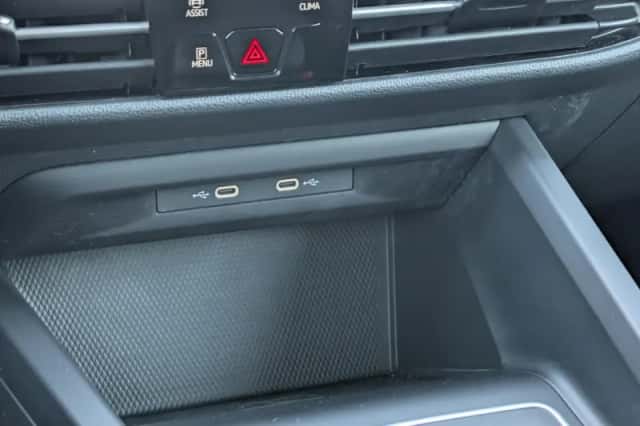 Volkswagen Golf (2023) thumbnail 29