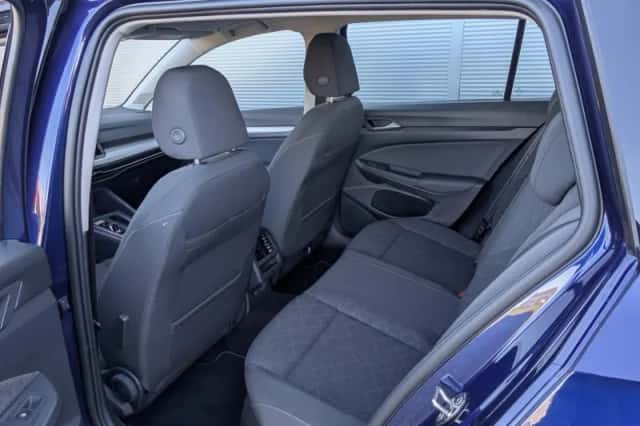 Volkswagen Golf (2023) thumbnail 33