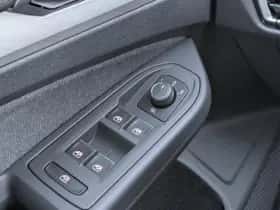 Volkswagen Golf (2023) thumbnail 34