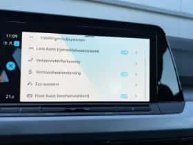 Volkswagen Golf (2023) thumbnail 41