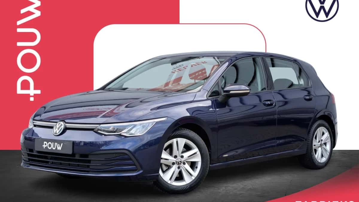 Volkswagen Golf (2023) — foto 1