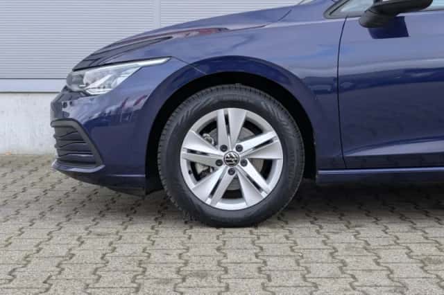 Volkswagen Golf (2023) thumbnail 13