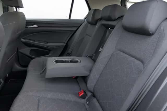 Volkswagen Golf (2023) thumbnail 17