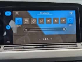 Volkswagen Golf (2023) thumbnail 26