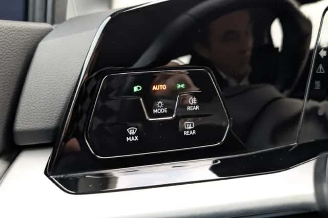Volkswagen Golf (2023) thumbnail 29
