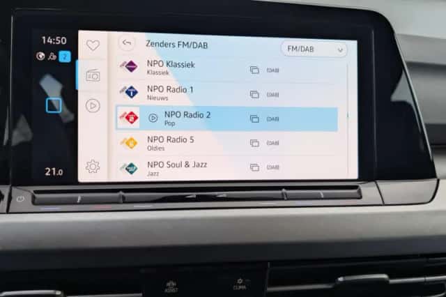 Volkswagen Golf (2023) thumbnail 31