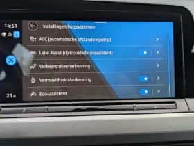 Volkswagen Golf (2023) thumbnail 36
