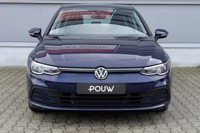 Volkswagen Golf (2023) thumbnail 8