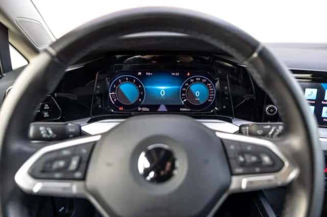Volkswagen Golf (2021) thumbnail 27