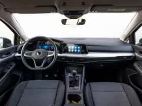 Volkswagen Golf (2021) thumbnail 5