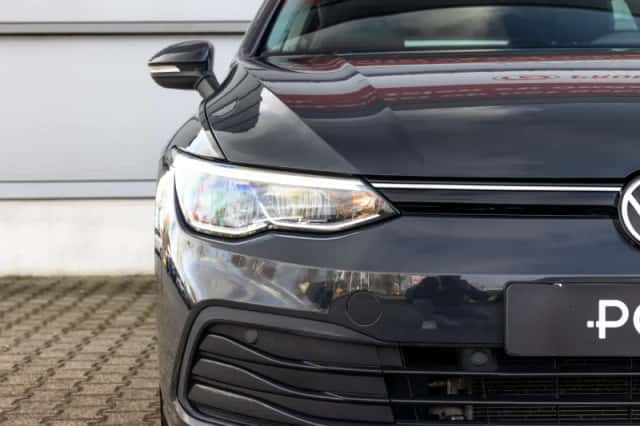 Volkswagen Golf (2021) thumbnail 9