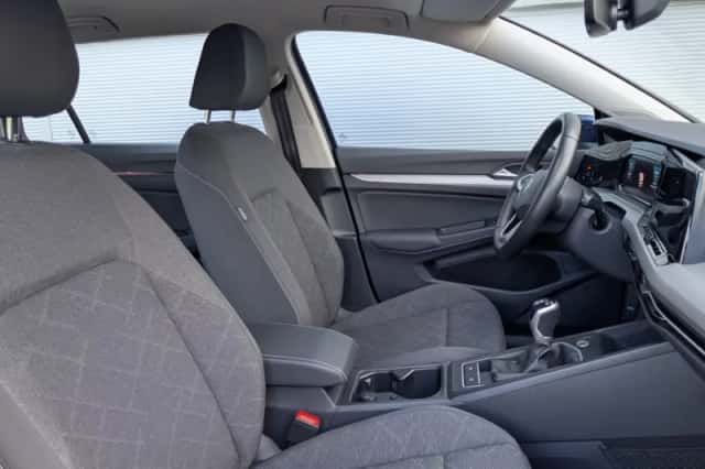 Volkswagen Golf (2023) thumbnail 14