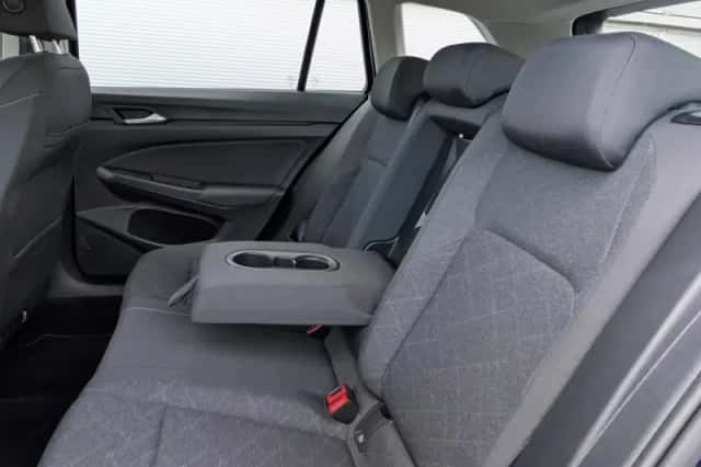 Volkswagen Golf (2023) thumbnail 17