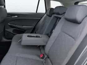 Volkswagen Golf (2023) thumbnail 17