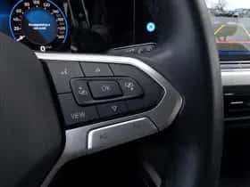 Volkswagen Golf (2023) thumbnail 24