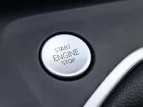Volkswagen Golf (2023) thumbnail 32