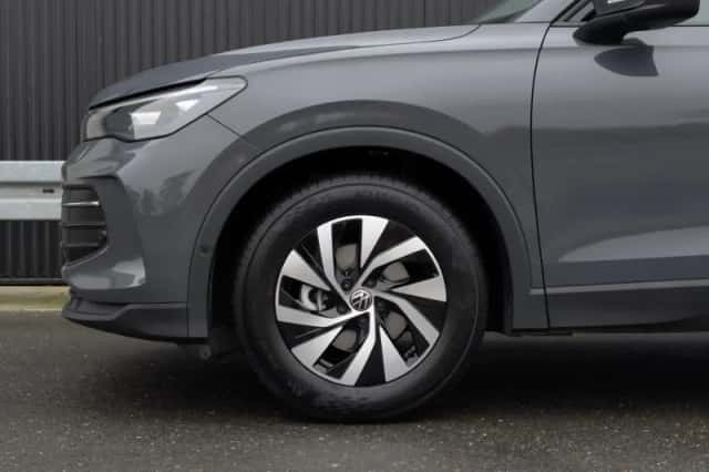 Volkswagen Tiguan (2025) thumbnail 13