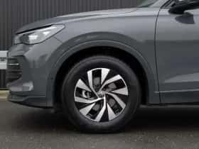 Volkswagen Tiguan (2025) thumbnail 13