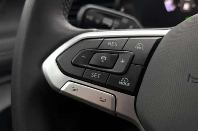 Volkswagen Tiguan (2025) thumbnail 22