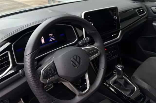Volkswagen T-Roc (2025) thumbnail 22