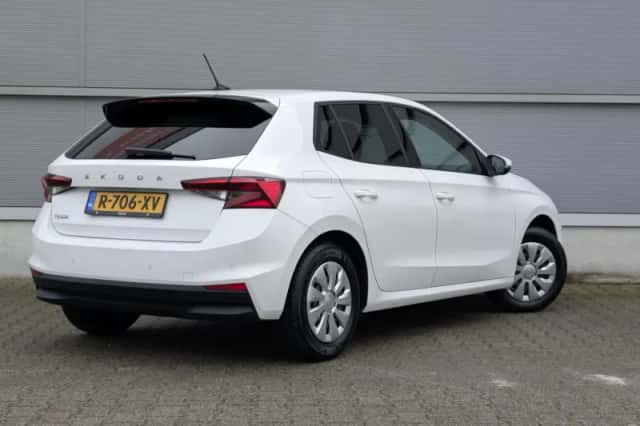 Škoda Fabia (2023) thumbnail 2