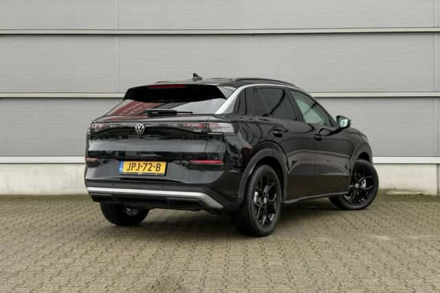 Volkswagen T-Roc (2025) thumbnail 2