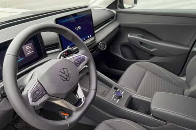 Volkswagen T-Roc (2025) thumbnail 17