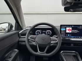 Volkswagen T-Roc (2025) thumbnail 18