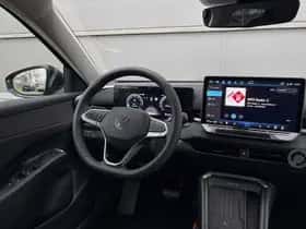 Volkswagen T-Roc (2025) thumbnail 6