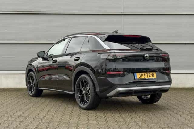 Volkswagen T-Roc (2025) thumbnail 10