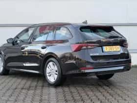 Škoda Octavia (2024) thumbnail 11