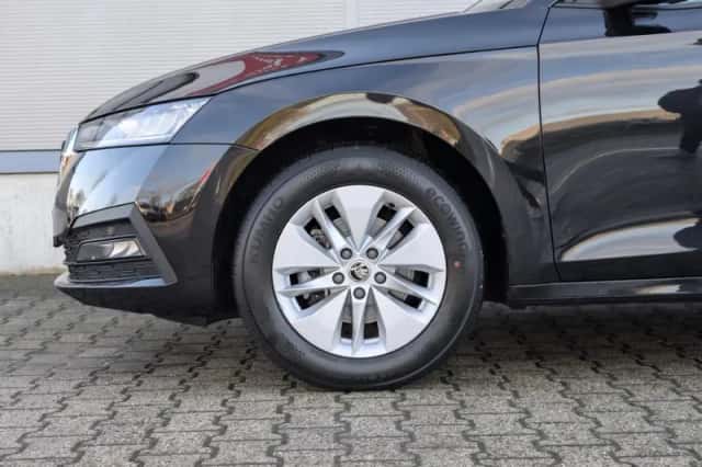 Škoda Octavia (2024) thumbnail 13