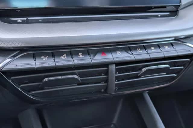 Škoda Octavia (2024) thumbnail 29