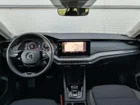 Škoda Octavia (2024) thumbnail 5