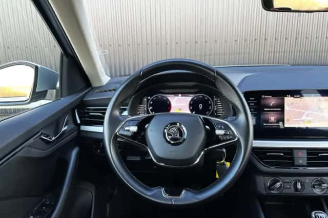 Škoda Kamiq (2023) thumbnail 19