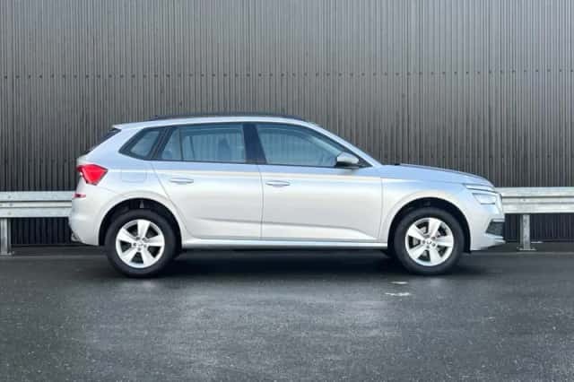 Škoda Kamiq (2023) thumbnail 3