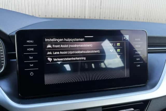 Škoda Kamiq (2023) thumbnail 33