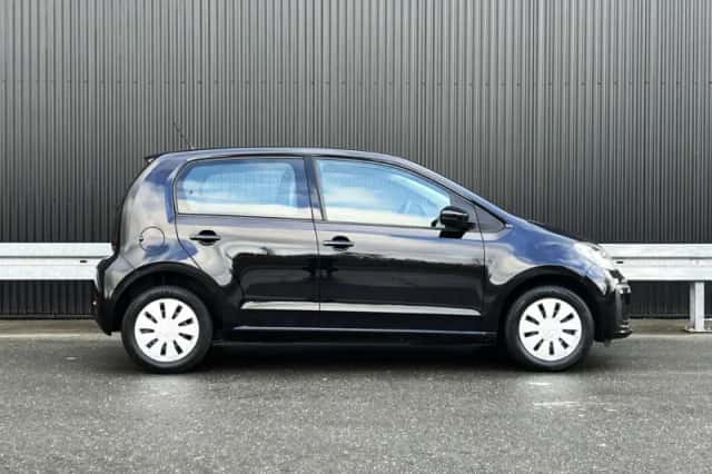 Volkswagen Up! (2018) thumbnail 3