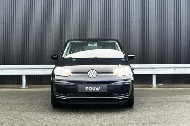 Volkswagen Up! (2018) thumbnail 8
