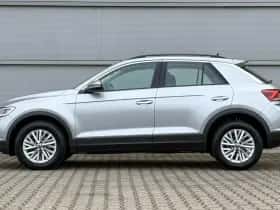 Volkswagen T-Roc (2023) thumbnail 12