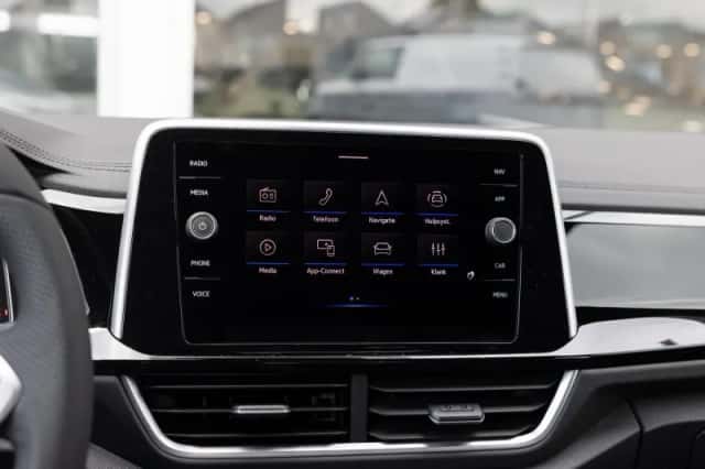 Volkswagen T-Roc (2025) thumbnail 37